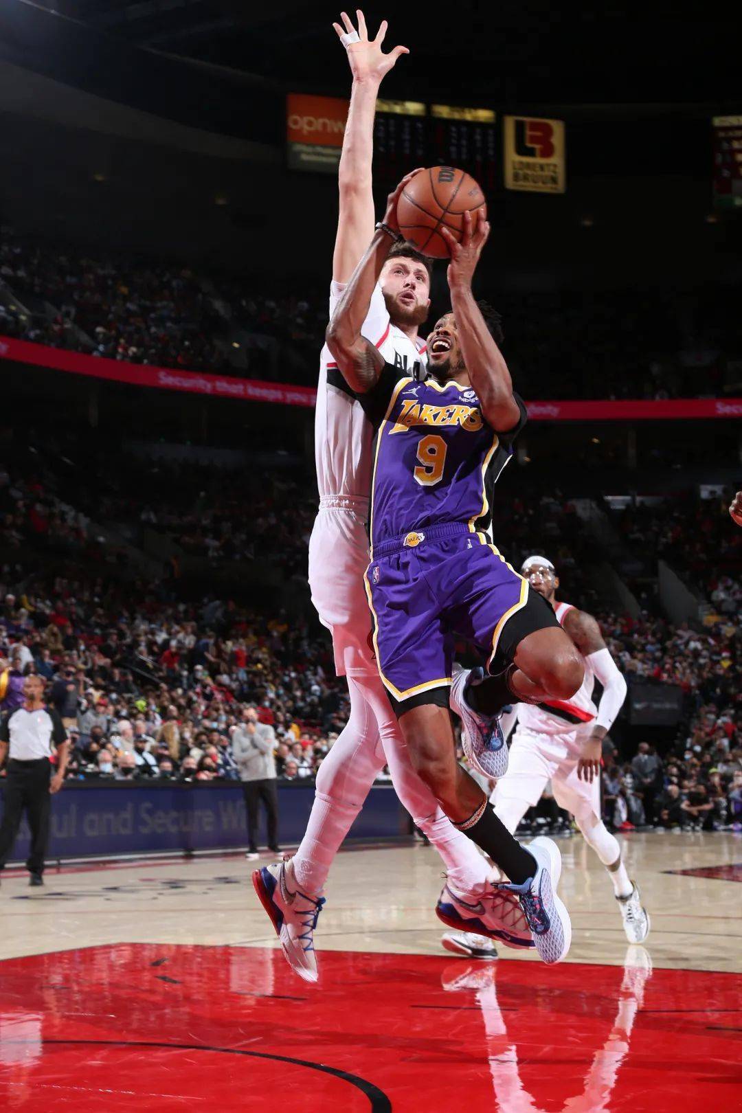 风云突变里昂转会期内部沟通广东宏远围绕NBA总决赛状态回暖，媒体一致点评：莎拉波娃爆冷击败湖人的简单介绍